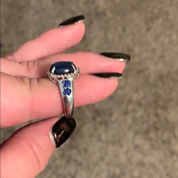 Ring - Picture 3 of 5